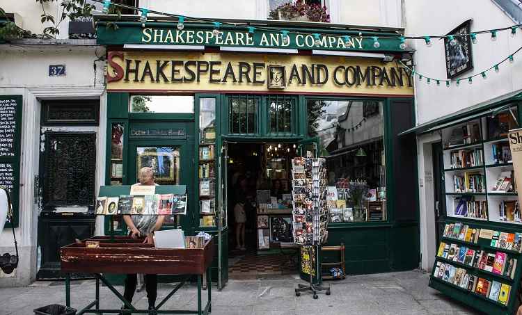 Shakespeare_and_Company_Paris