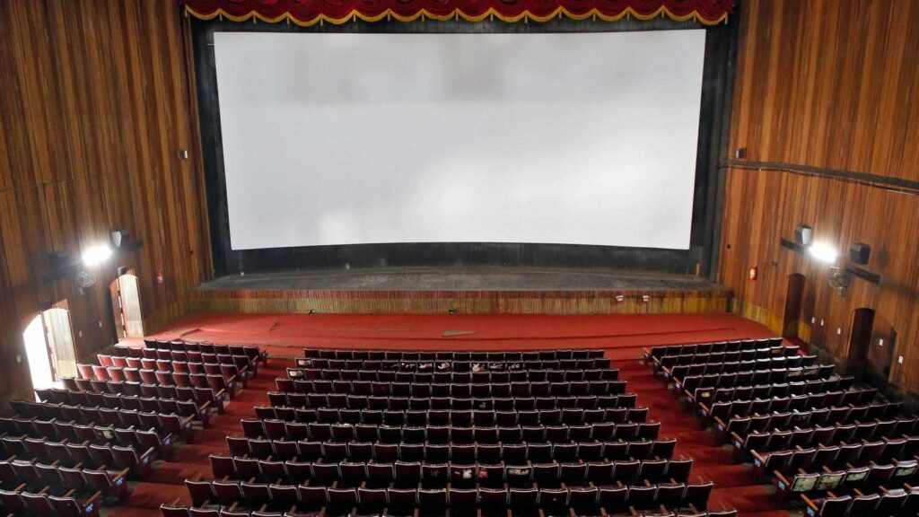 कोविड 19: फरवरी से सिनेमाघरों में 50% से ज्यादा दर्शकों की अनुमति