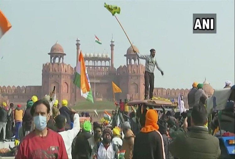 दिल्ली में हिंसा के मद्देनजर पंजाब में हाई अलर्ट