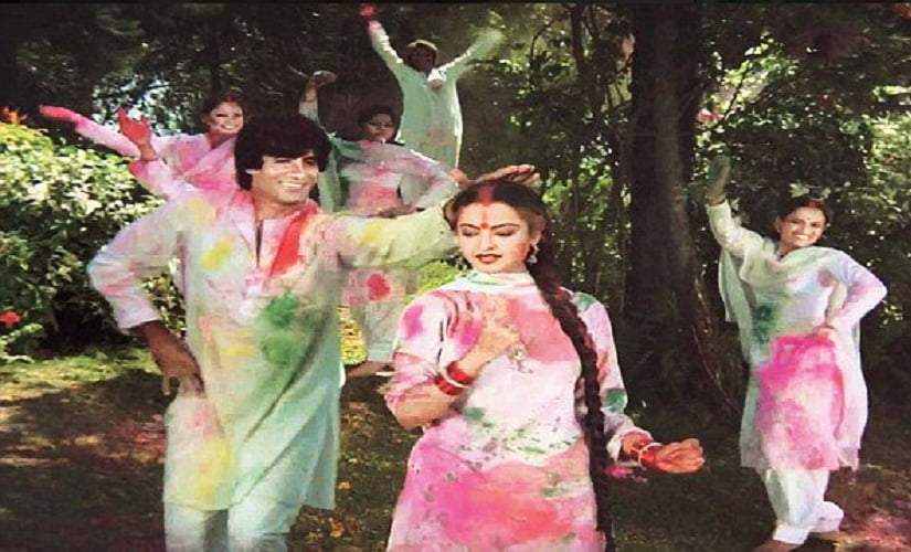 रंग बरसे भीगे चुनरवाली