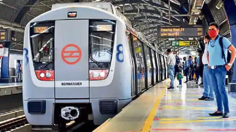 दिल्ली मेट्रो में