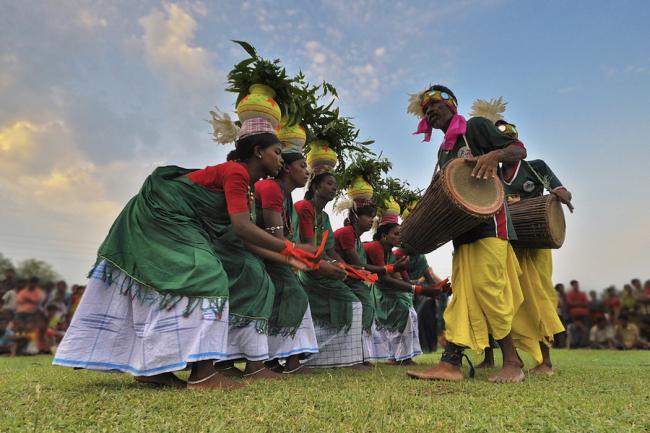 आदिवासी नृत्य महोत्सव